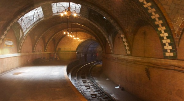 There’s A Gorgeous But Abandoned Subway System Hiding Beneath New York