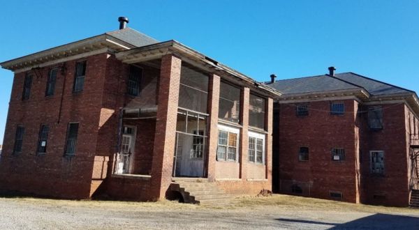 This Creepy Asylum In North Carolina Is Still Standing And Still Disturbing