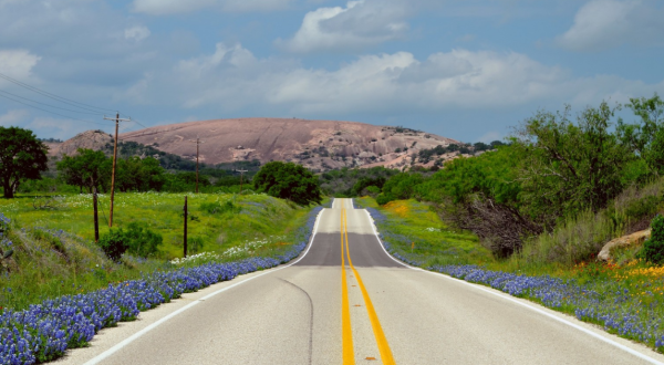 Take These 5 Country Roads Near Austin For A Gorgeous Scenic Drive
