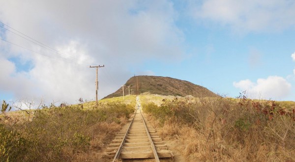 You’ve Never Experienced Anything Like This Epic Abandoned Railroad Hike In Hawaii
