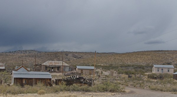 This Spooky Small Town In New Mexico Could Be Right Out Of A Horror Movie