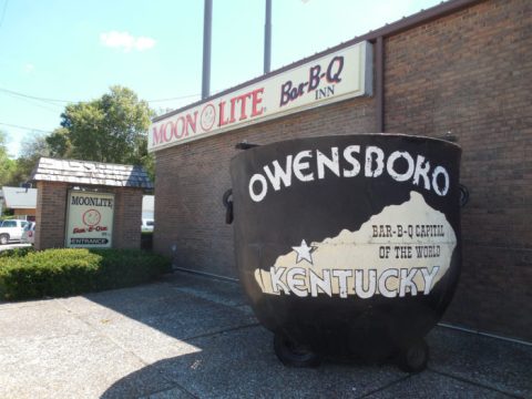 These 11 Restaurants In Kentucky Serve Barbecue Just Like Mom Used To Make