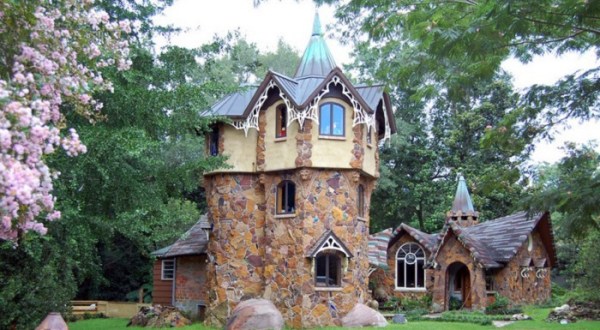 This Hidden Alabama Castle Looks Like Something Out Of A Fairy Tale