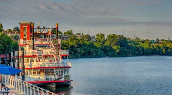 This Riverboat Will Take You Down One Of Alabama’s Most Scenic Rivers