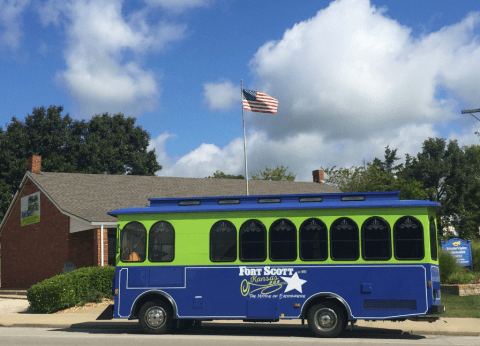 There's A Magical Trolley Ride In Kansas That Most People Don't Know About