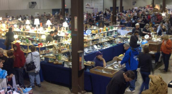 Everyone In South Dakota Should Visit This Epic Flea Market At Least Once