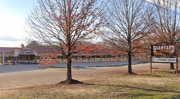 Everyone In South Carolina Should Visit This Epic Flea Market At Least Once