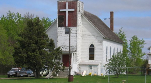 This Spooky Small Town In Minnesota Could Be Right Out Of A Horror Movie