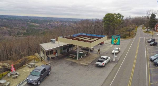 This Restaurant In Alabama Used To Be A Gas Station, And You’ll Want To Visit