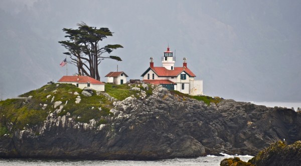 Here Are The 8 Best Places To Spot A Ghost In Northern California