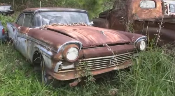 Step Inside This Eerie Graveyard In South Carolina Where Classic Cars Go To Die