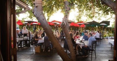 Dine In A Secret Garden At These 7 Restaurants In Southern California