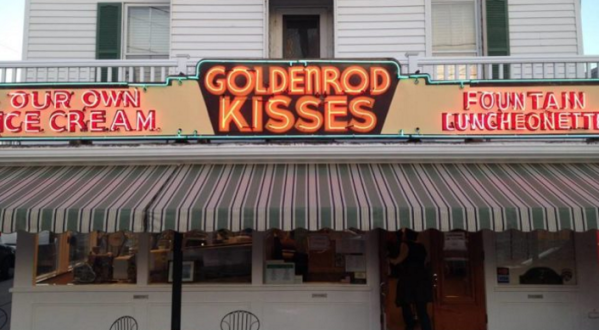 This Neighborhood Candy Store In Maine Will Make You Feel Like A Kid Again