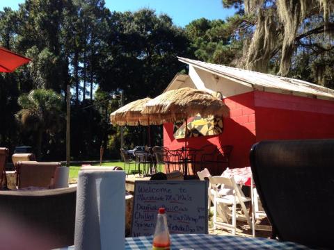 The South Carolina Restaurant In The Middle Of Nowhere That's So Worth The Journey