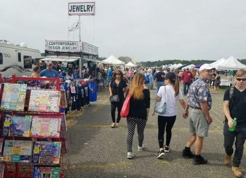 Everyone In New York Should Visit This Epic Flea Market At Least Once
