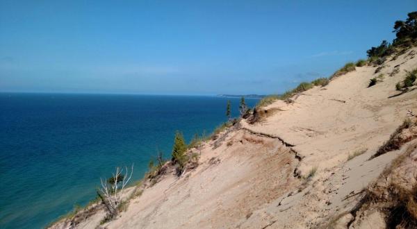 Hike These Dunes In Michigan For The Ultimate Outdoor Adventure