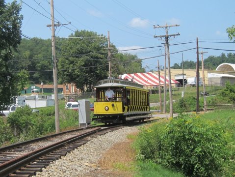 There's A Magical Trolley Ride Near Pittsburgh That Most People Don't Know About