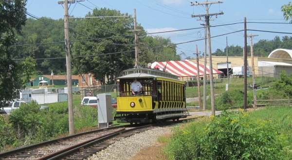 There’s A Magical Trolley Ride Near Pittsburgh That Most People Don’t Know About