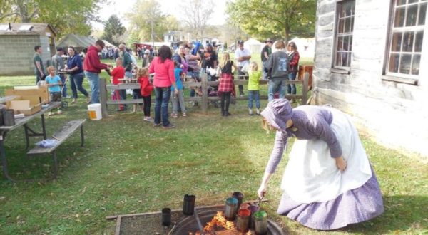 15 Unique Fall Festivals In Iowa You Won’t Find Anywhere Else