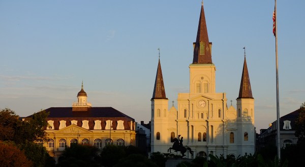 Everyone Should Explore These 10 Stunning Places Around New Orleans At Least Once
