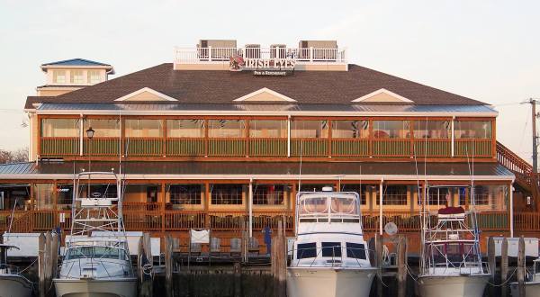 This Restaurant In Delaware Is Located In The Most Unforgettable Setting