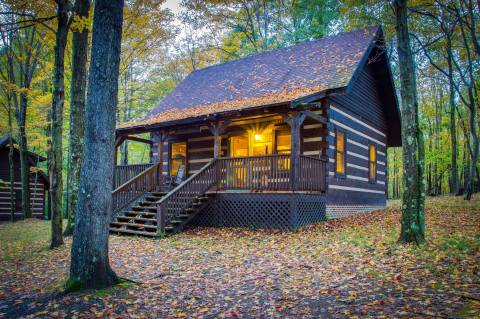 These 8 Cozy Cabins Are Everything You Need For The Ultimate Fall Getaway In Maryland
