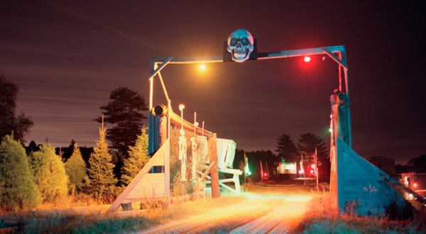 10 Spooky Attractions In Rhode Island That Will Terrify You In The Best Way This October