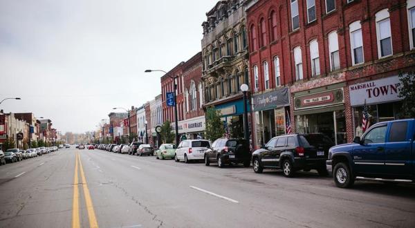 This Charming Michigan Town Is Picture Perfect For An Autumn Day Trip