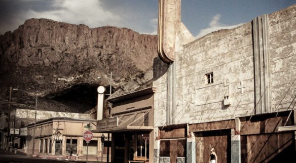 Most People Don’t Know These 8 Classic Spooky Films Were Filmed In Arizona
