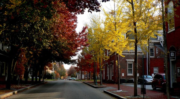 This Charming Delaware Town Is Picture Perfect For An Autumn Day Trip