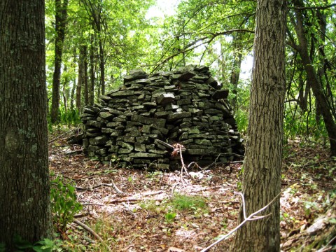 Take This Beautiful Yet Incredibly Haunted Hike Through Virginia If You Dare