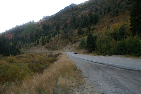 Driving On This Haunted Road In Utah After Dark Is Truly Terrifying