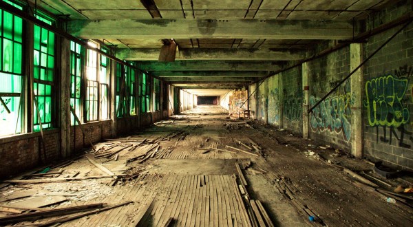 This Abandoned Midwestern Factory Is An Eerie Reminder Of America’s Industrial Past