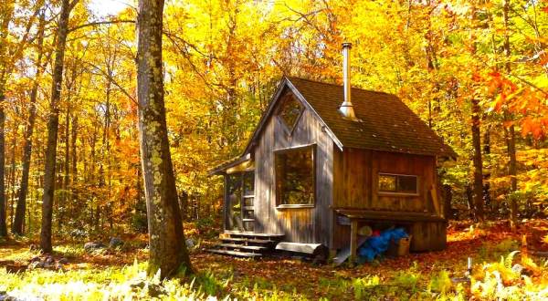 These 9 Cozy Cabins Are Everything You Need For The Ultimate Cold Weather Getaway In Massachusetts