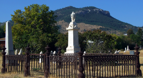 6 Disturbing Cemeteries In Montana That Will Give You Goosebumps