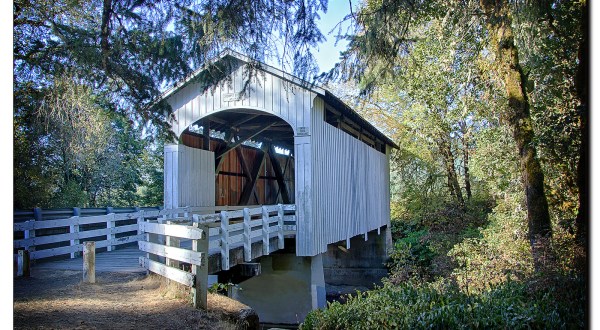 There’s A Covered Bridge Trail In Oregon And It’s Everything You’ve Ever Dreamed Of