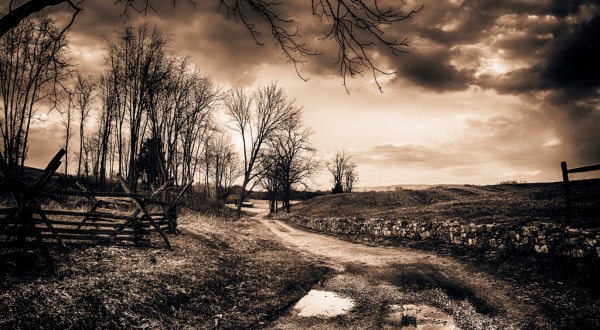The Sunken Road In Maryland Where You Can Walk Amongst The Dead