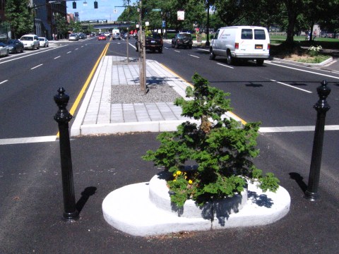 The World's Smallest Park Is Hiding Right Here In Portland And You Need To Visit