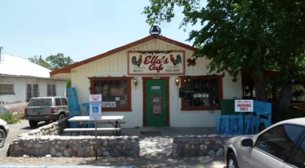 The Tiny Town In New Mexico With The Most Mouthwatering Restaurant