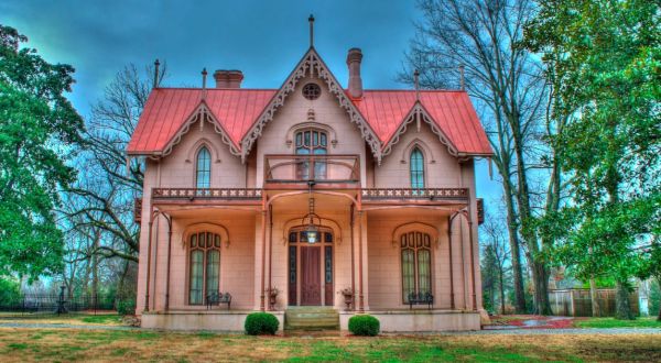 The One Enchanting Place In Mississippi That Must Go On Your Bucket List Immediately