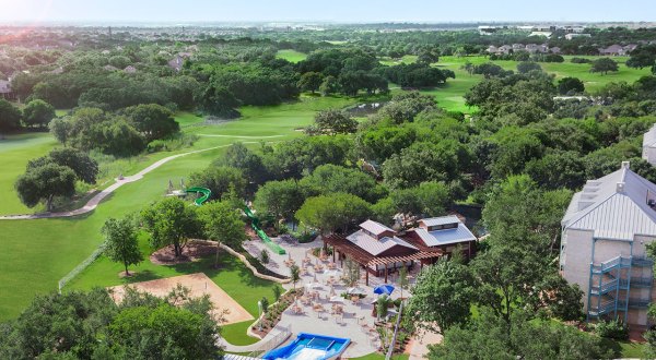 This Hidden Resort In Texas Is The Perfect Place To Get Away From It All