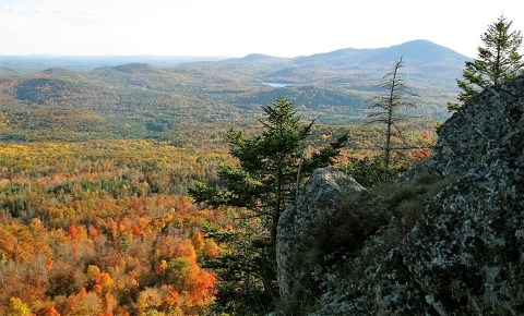 These 7 Hikes In New Hampshire Will Give You Excellent Fall Foliage Views
