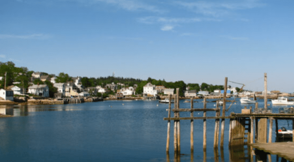 The Quiet Fishing Town In Connecticut That Seems Frozen In Time