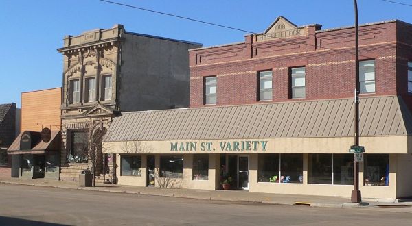 You’ll Never Run Out Of Things To Do In This Tiny South Dakota Town