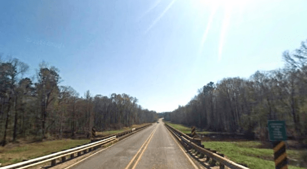 7 Country Roads In Louisiana That Are Pure Bliss In The Fall