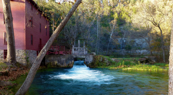 A Tour Of The Most Picturesque Water Mills in Missouri Is Simply Unforgettable