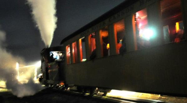 The Haunted Train Ride Through Wisconsin That Will Terrify You In The Best Way Possible