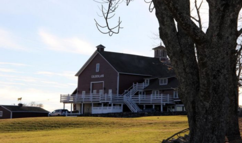 There's A Restaurant On This Remote Connecticut Farm You'll Want To Visit