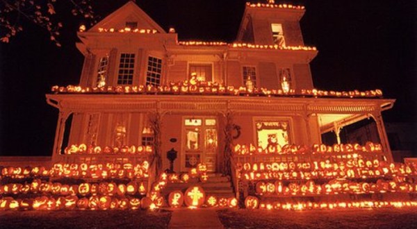 There’s No Halloween House In The World Like This One In West Virginia