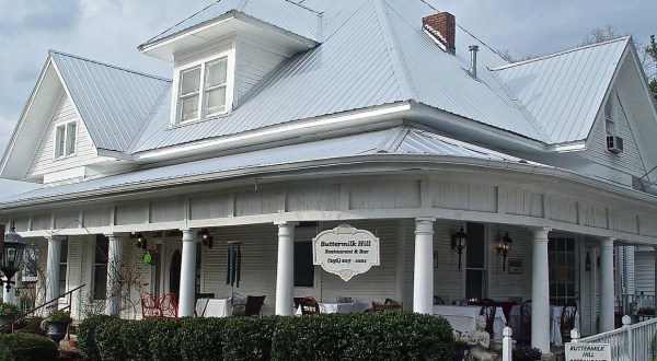 11 Hometown Restaurants In Alabama That Will Take You Back In Time